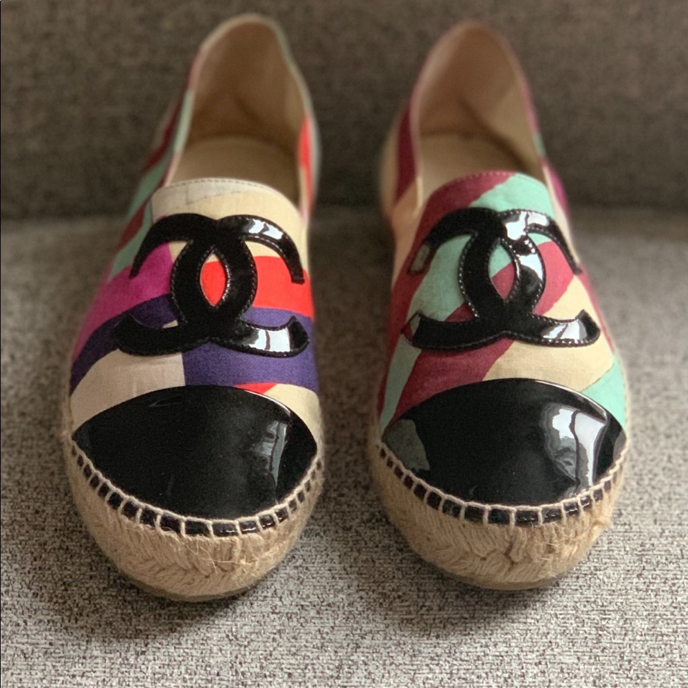 Authentic CHANEL espadrilles. Smoke & pet free house. Almost perfect condition!